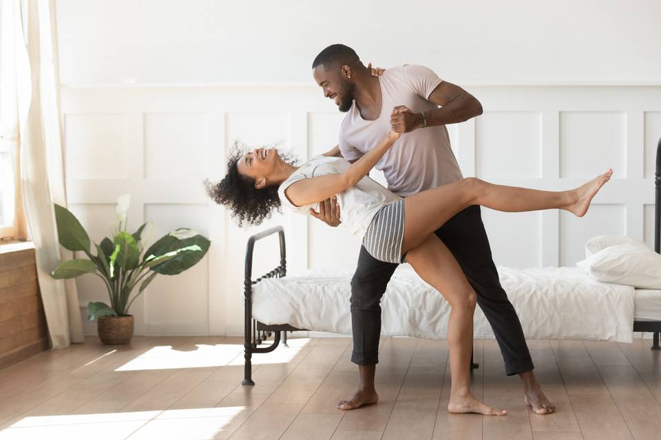 couple dancing activities on valentine's day